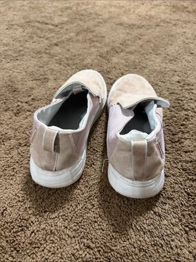 Payton Hey Dudes Slip-On in Light Pink and Beige